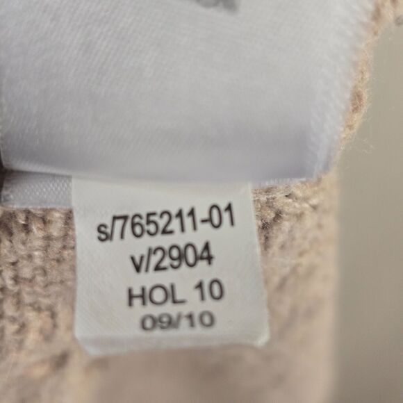 Banana Republic Small Beige V-Neck Knit Blend Sweater - Picture 16 of 16